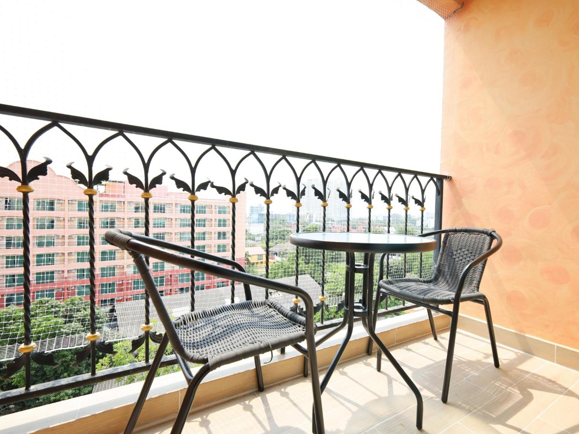 Seven Seas Condo Resort By Jay Jay Jomtien Beach Eksteriør billede